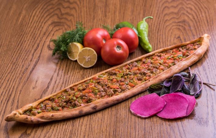 Kuşbaşılı Pide